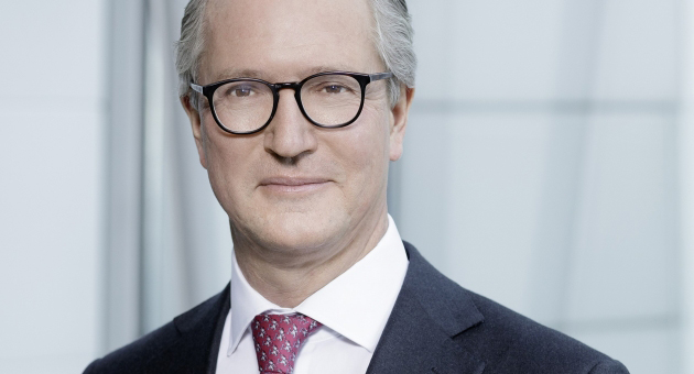 Recruiting der Commerzbank: "Wir müssen am Ball bleiben." - Martin Fischedick, Bereichsvorstand Human Resources bei der Commerzbank - Quelle: Commerzbank